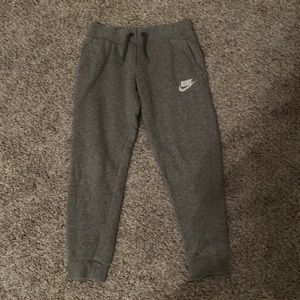 Kids Nike sweatpants
